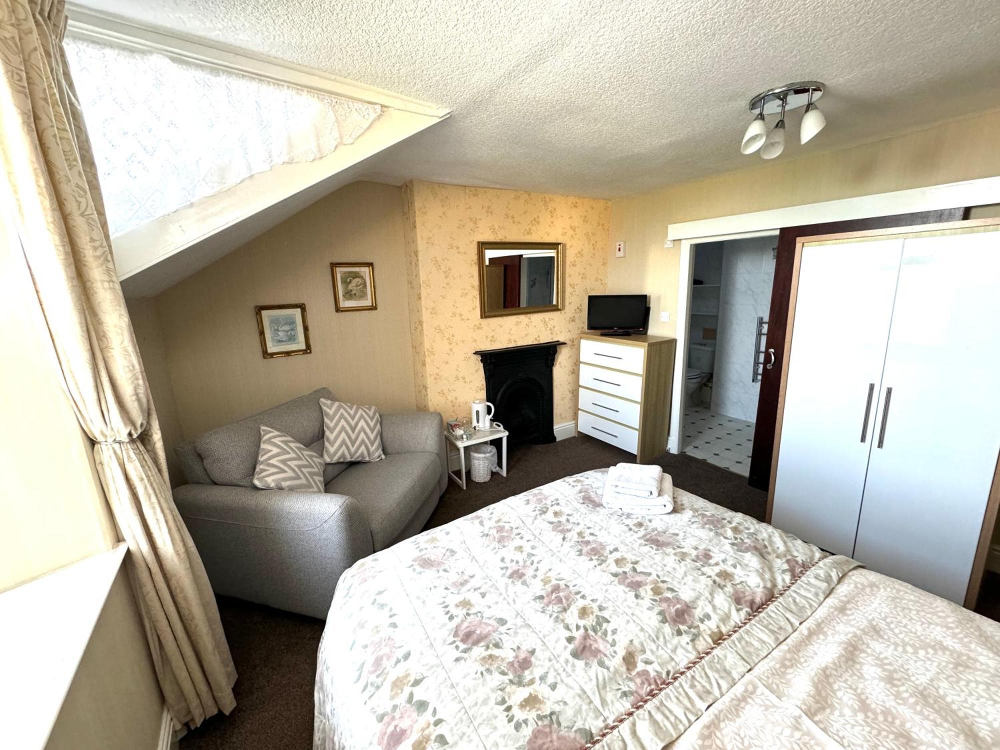 Ashfield Guesthouse Douglas Luaran gambar