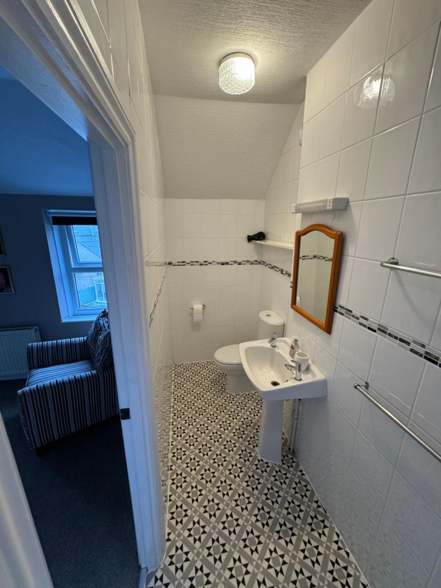 Ashfield Guesthouse Douglas Luaran gambar